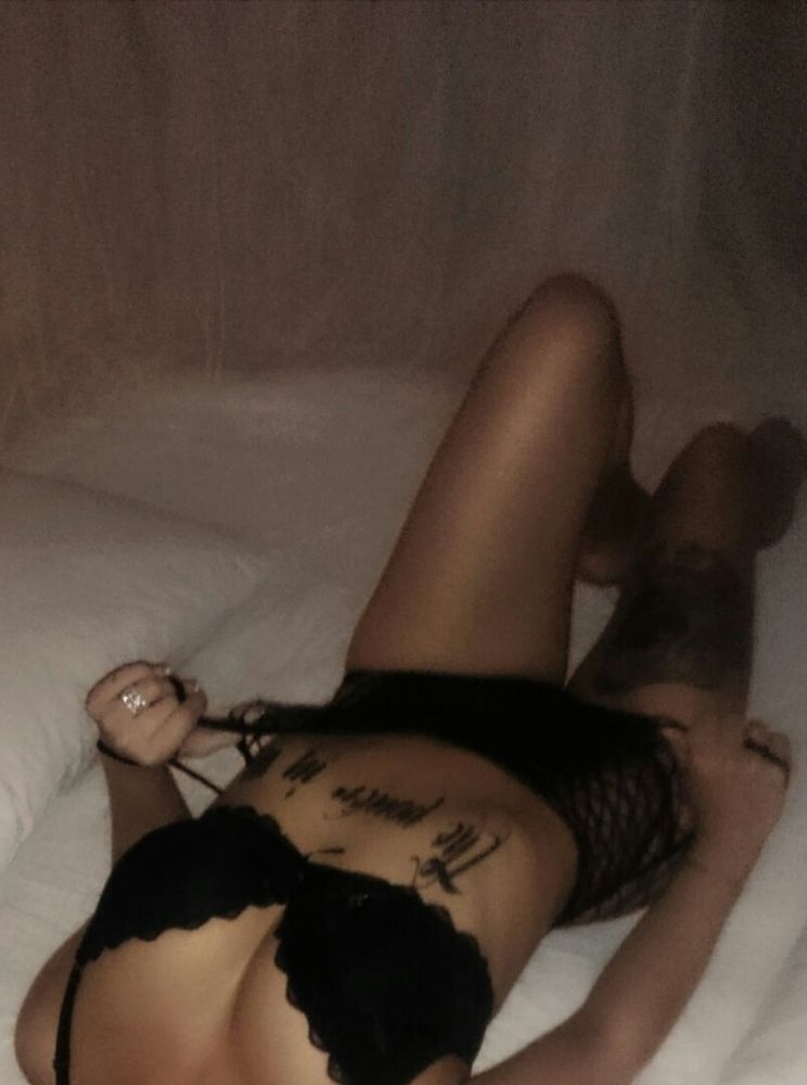 Кира индивидуалка МСК у метро Киевская где снять индивидуалку